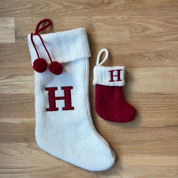 CHRISTMAS STOCKINGS | LETTER H MONOGRAM - Picture 1 of 2